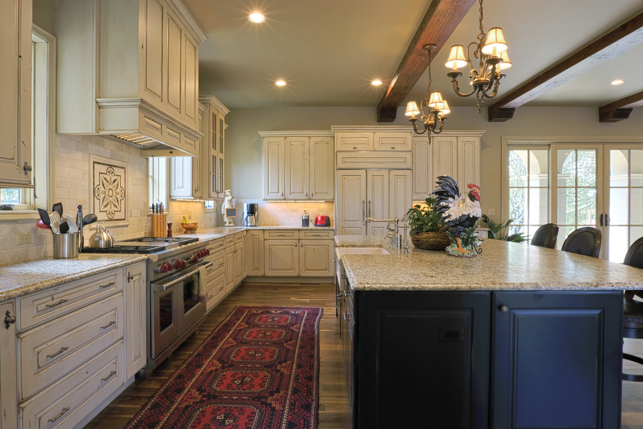 Bright,Elegant,Kitchen